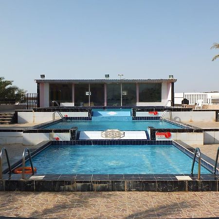 Al Ahmadi Plaza Resort Yanbu Buitenkant foto