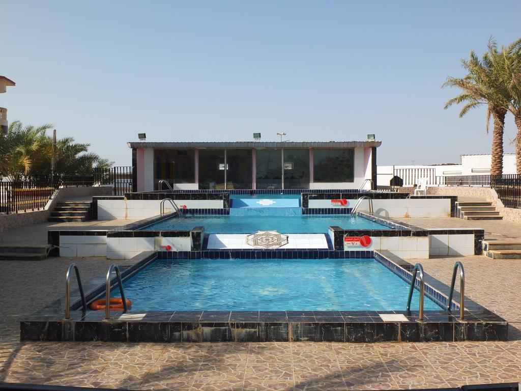 Al Ahmadi Plaza Resort Yanbu Buitenkant foto