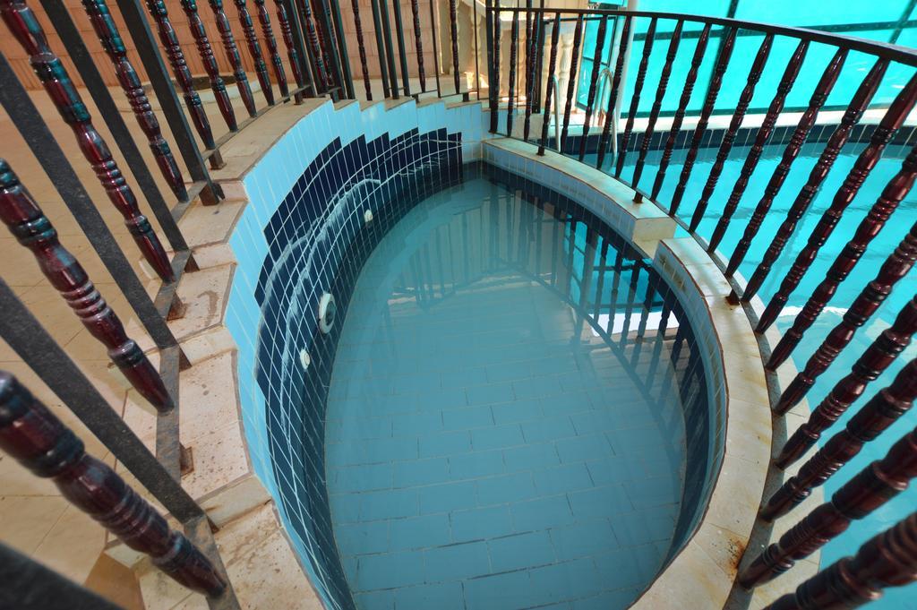Al Ahmadi Plaza Resort Yanbu Buitenkant foto
