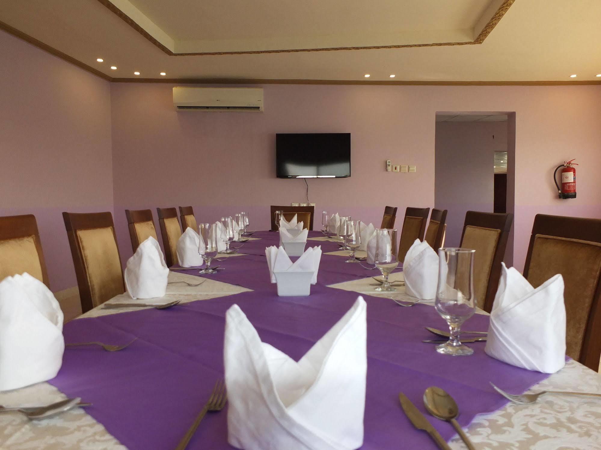 Al Ahmadi Plaza Resort Yanbu Buitenkant foto
