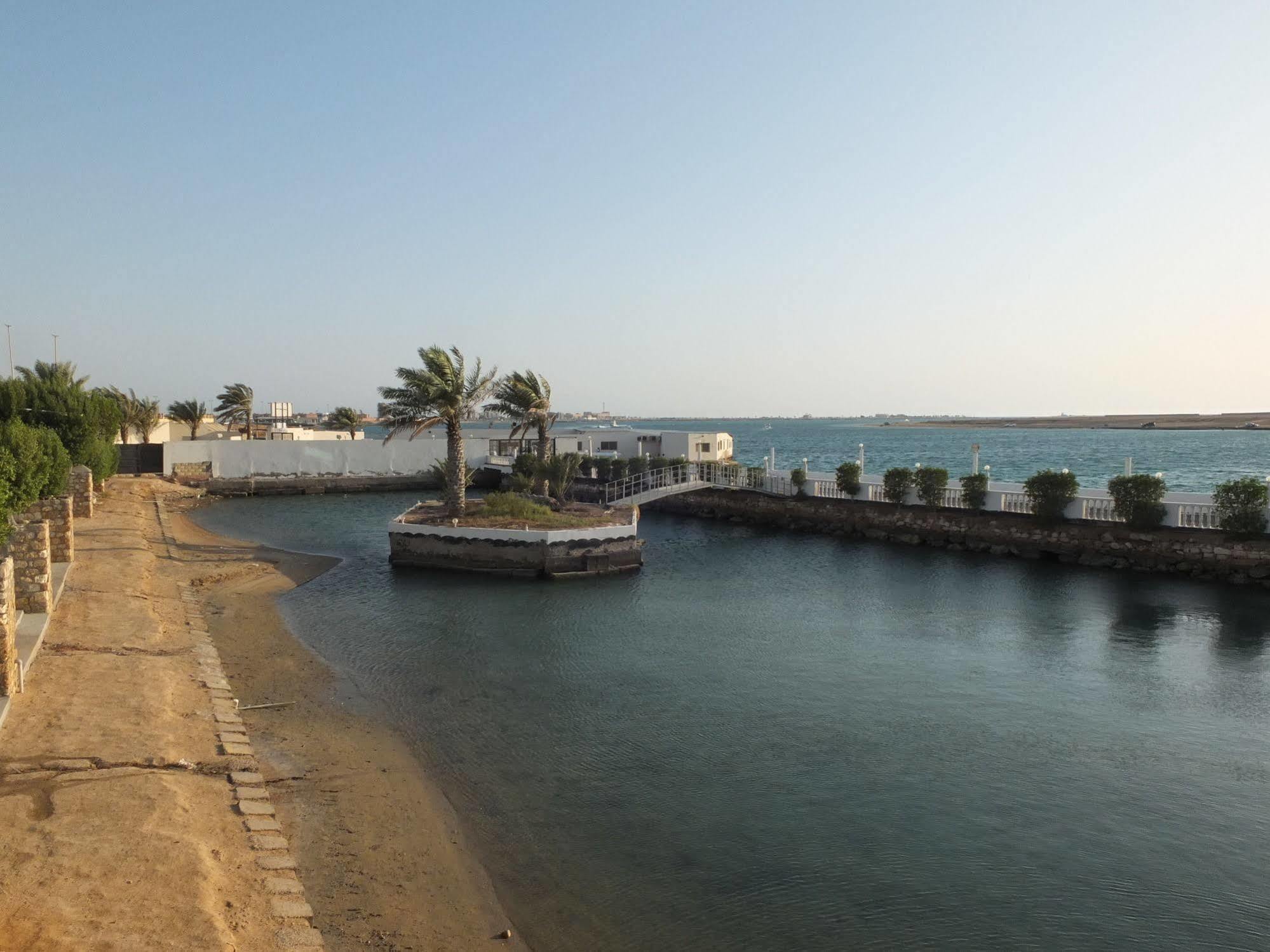 Al Ahmadi Plaza Resort Yanbu Buitenkant foto