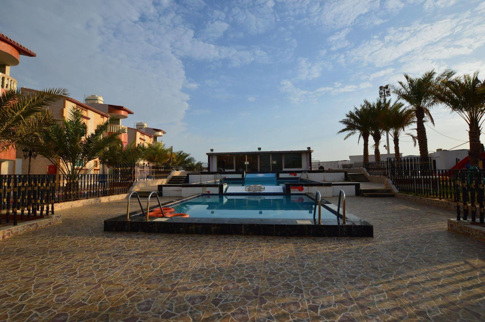 Al Ahmadi Plaza Resort Yanbu Buitenkant foto