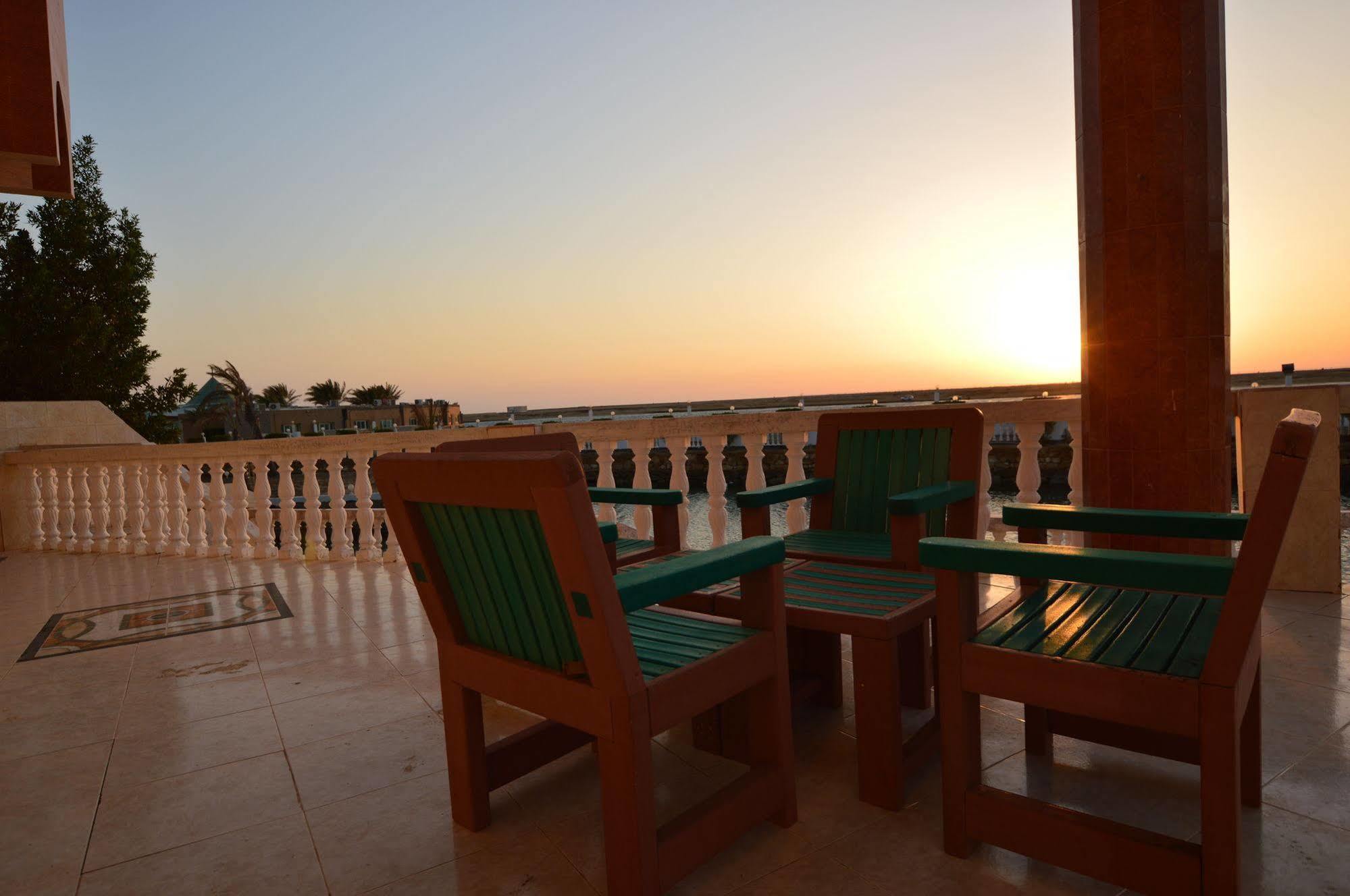 Al Ahmadi Plaza Resort Yanbu Buitenkant foto
