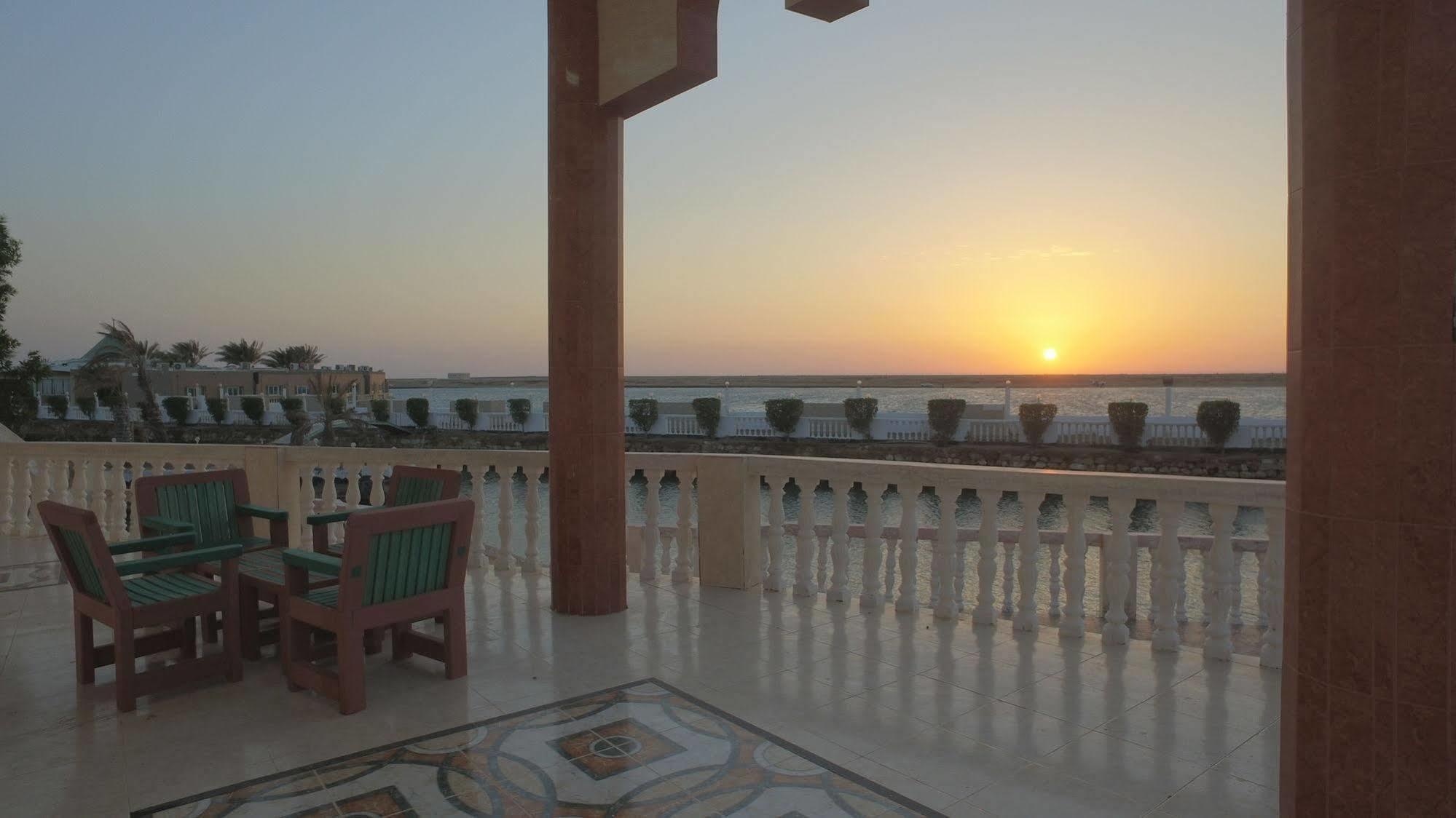 Al Ahmadi Plaza Resort Yanbu Buitenkant foto